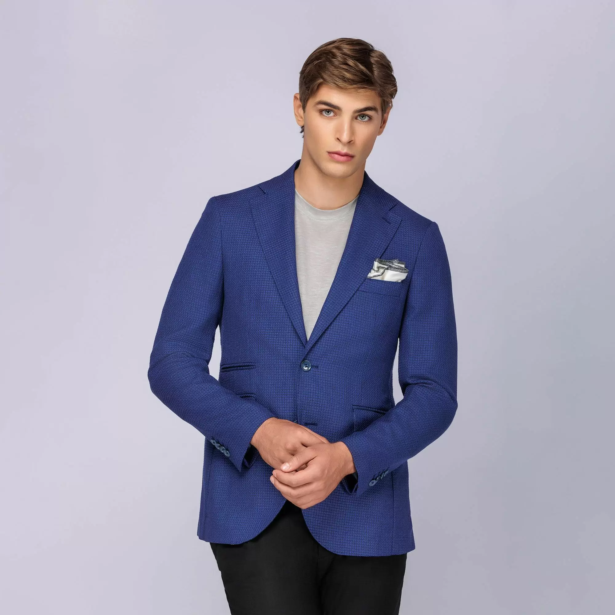https://www.tailoritalianwear.com/media/amasty/webp/catalog/product/cache/ad40f66addf1e21d90c87b4425d4d5ca/b/l/blue-royal-blazer_jpg.webp_jpg.webp