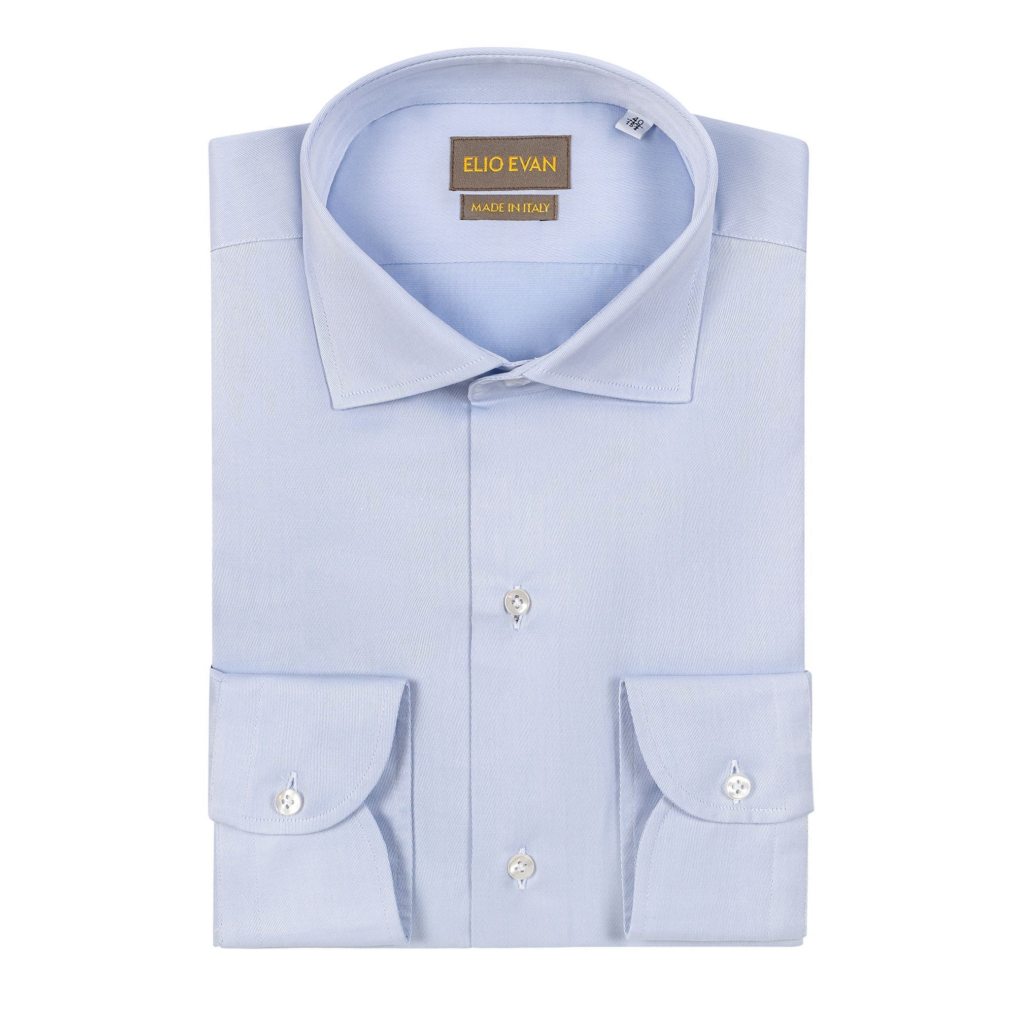 Men’s light blue dress shirt in 4-ply Italian cotton twill with semi-spread collar and mother-of-pearl buttons by Elio Evan