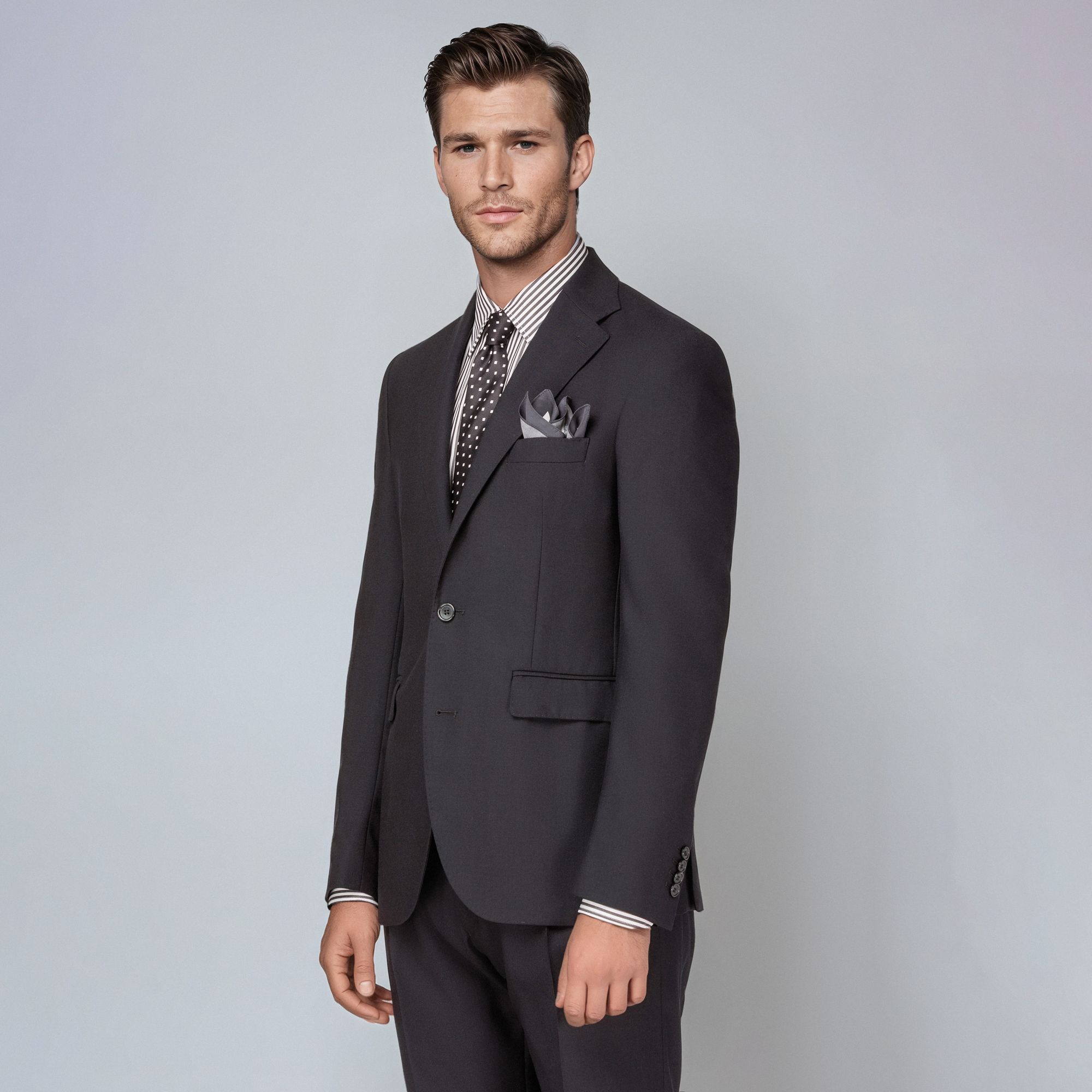 Elio Evan men’s black wool crepe blazer Vomero G with AMF lapels and signature lining.