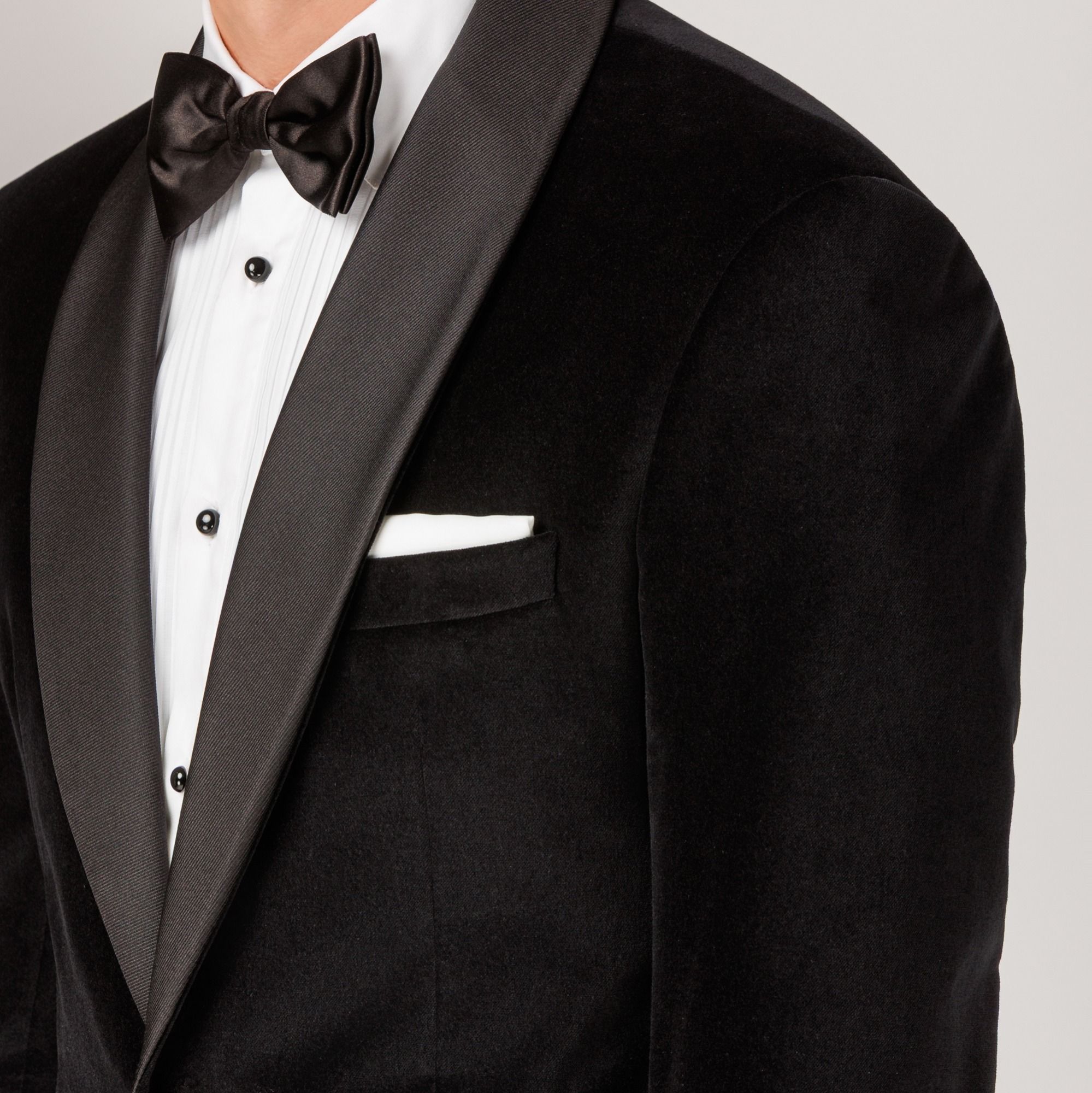 Total Look: Black Velvet Tuxedo – Black Tie Refinement
