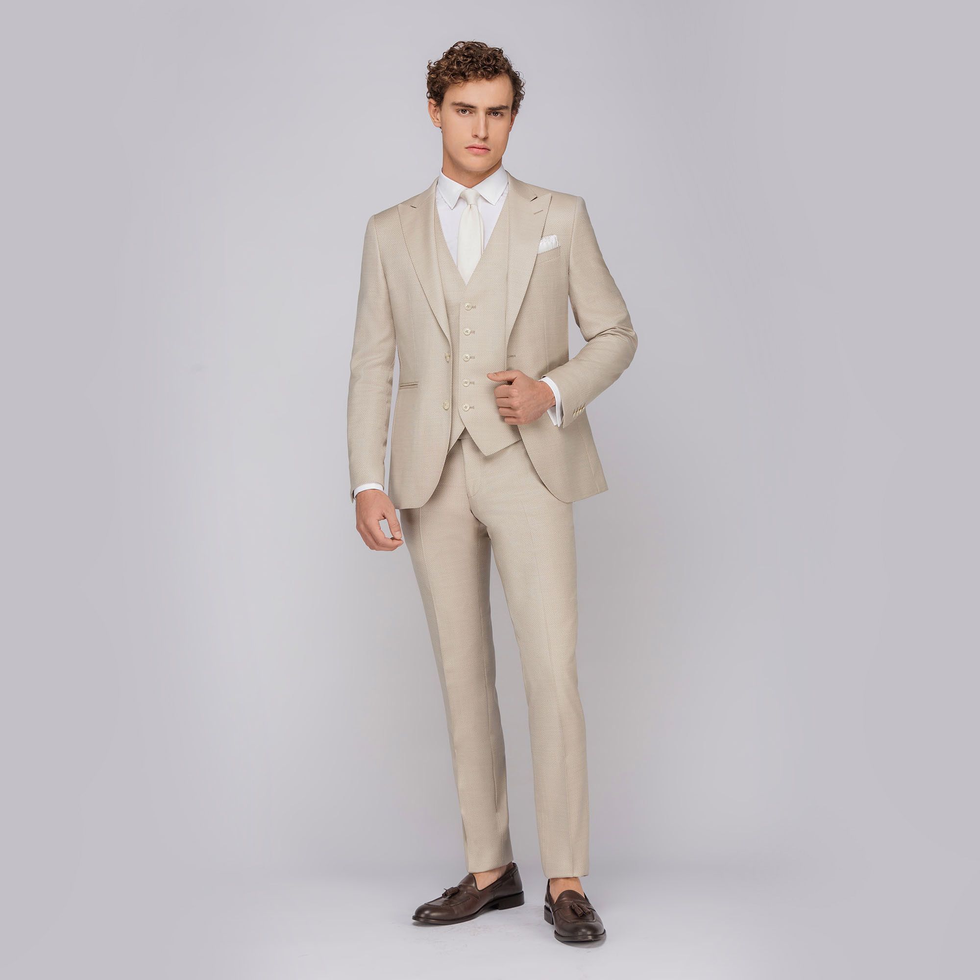 Men's 3-piece suit beige