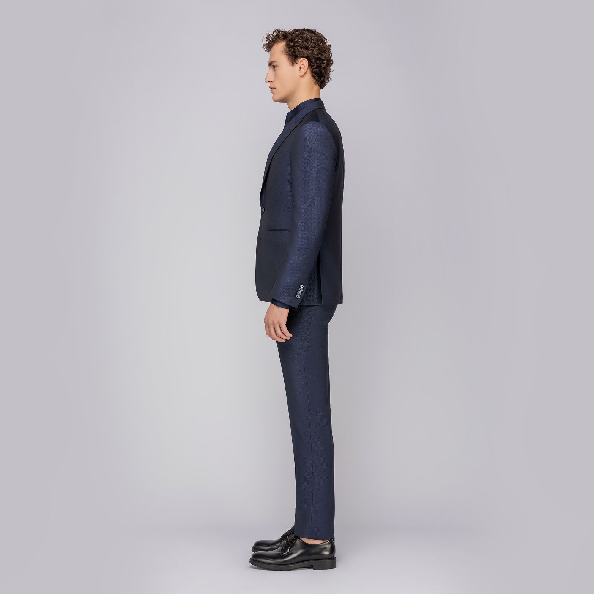 Men's 3-piece suit blue
