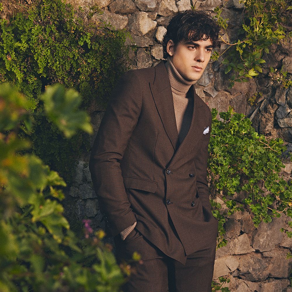 WHY MEN TRUST TAILOR WHEN DRESSING UP FOR A JOB INTERVIEW