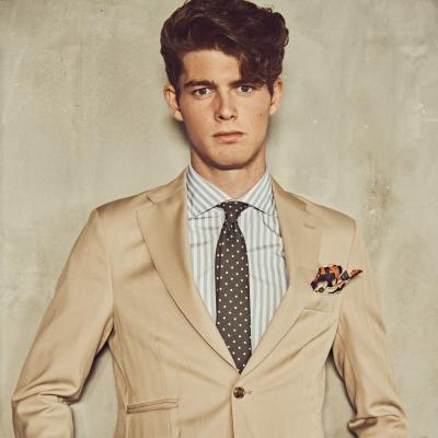 Suit Luxury Accessories: The Definition of Men's Formal Attire